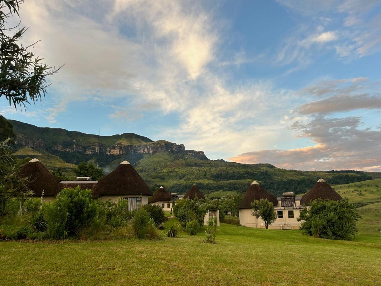 Sungubala Eco Camp Villa Bergville Luaran gambar